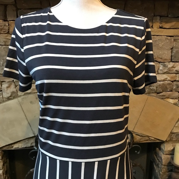 NWT LOFT Striped Cutout Back Flare Dress Size 8 - Picture 2 of 8